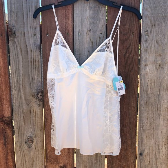 Betsey Johnson Other - Betsey Johnson Intimates Lingerie Lace top size M New NWT